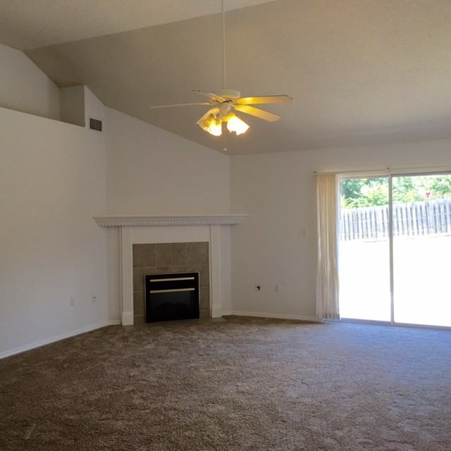 726 Denise Dr - Photo 3 of 18