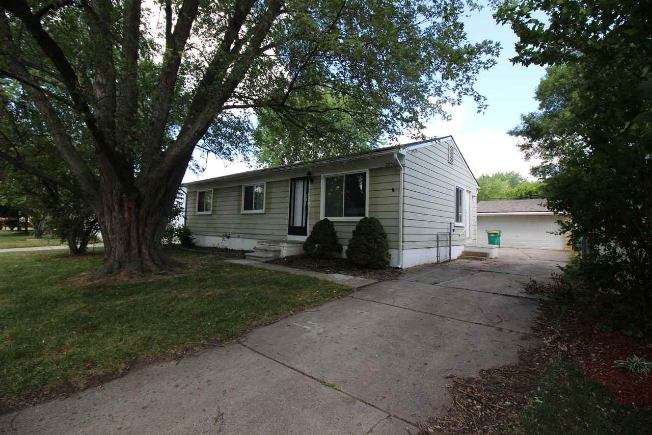 28560 Leroy St, Romulus, MI 48174 4 Bedroom Apartment for Rent for