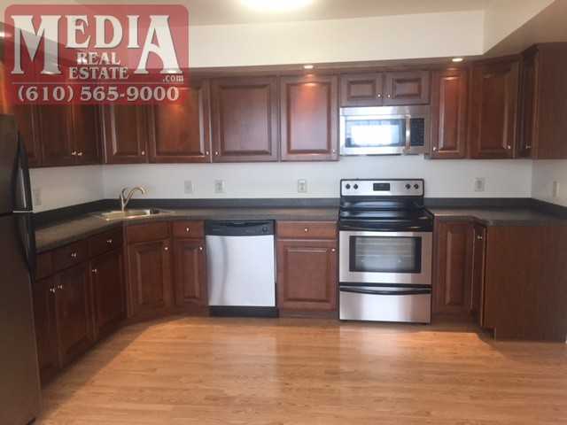 Madison Suites Luxury Apartments - Photo 2 of 25