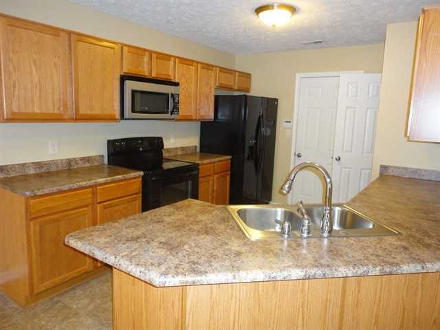 6651 Wilmot Ln - Photo 3 of 13