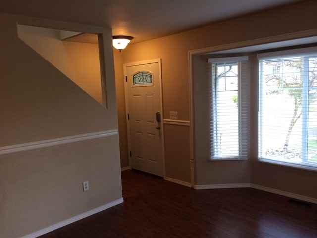 7802 67th St NE - Photo 2 of 11