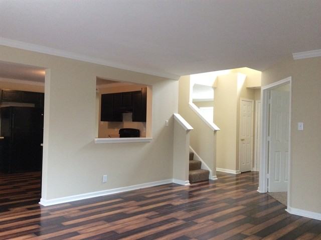 10167 Stockwell Dr - Photo 3 of 11