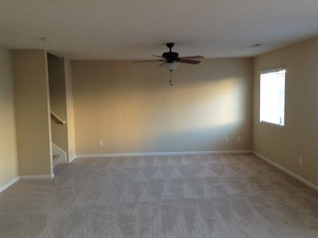 819 Caledon Dr - Photo 2 of 10