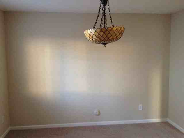 819 Caledon Dr - Photo 3 of 10