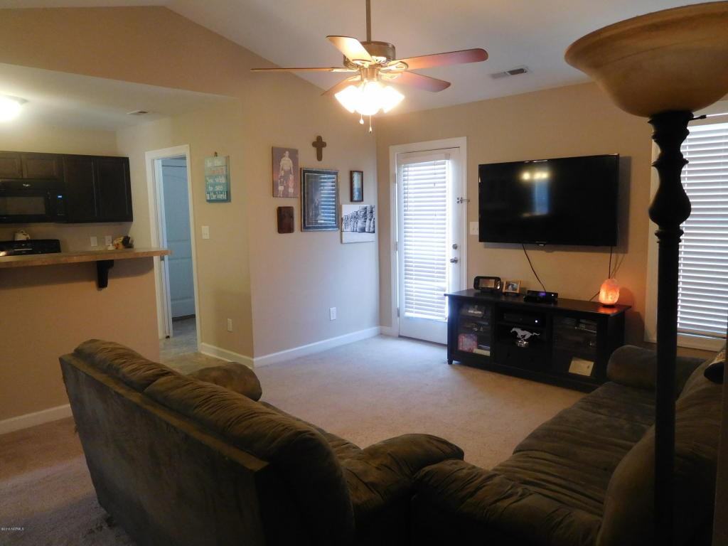 105 Courtney Pines Road - Photo 3 of 10