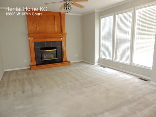 12803 137th Ct - Photo 3 of 25