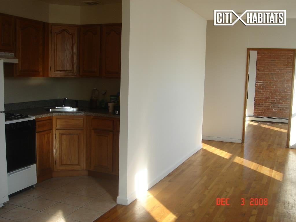 586 3rd Ave - Photo 3 of 6