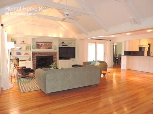 9910 Ensley Ln - Photo 2 of 26