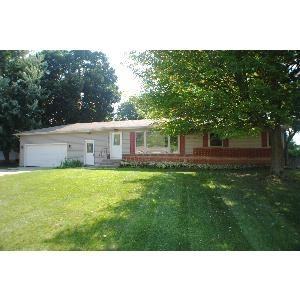630 Summerset Dr - Photo 2 of 22