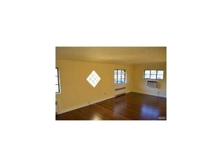 307 Scharer Ave - Photo 3 of 7
