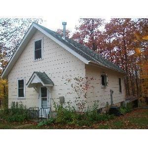 2705 Deschepper Dr - Photo 3 of 9