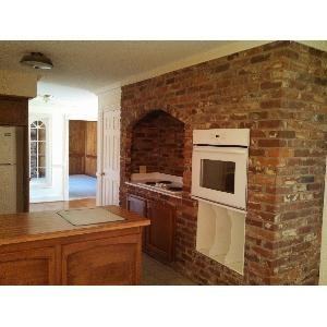 1322 Windbrook Dr - Photo 3 of 14