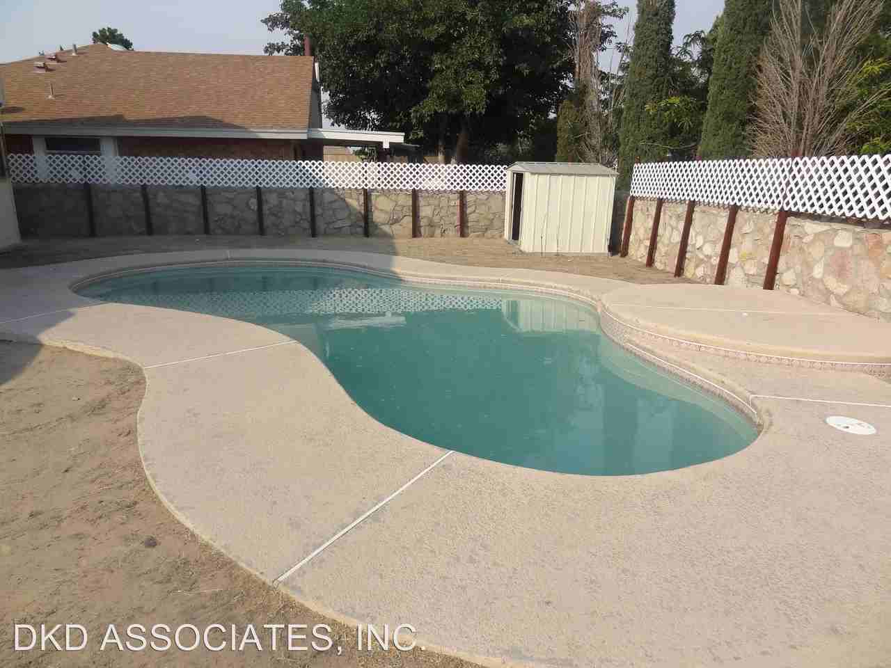 1456 Sierra De Oro Dr - Photo 2 of 28