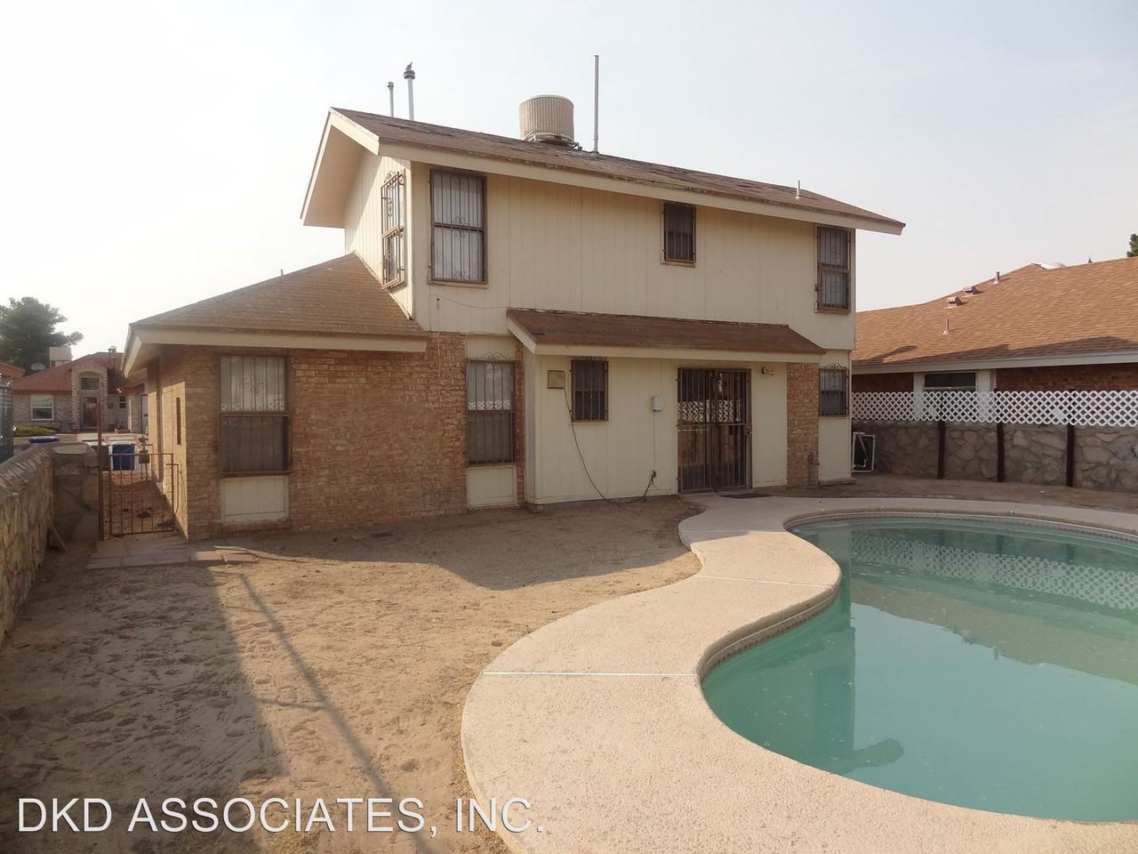 1456 Sierra De Oro Dr - Photo 3 of 28