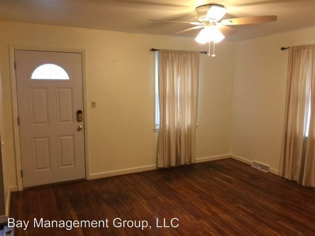 5928 Prince George St - Photo 2 of 14