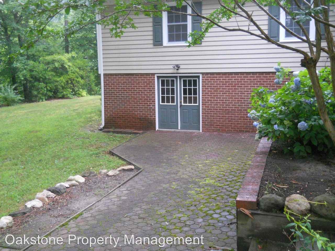 186 Chinquapin Cir - Photo 3 of 16