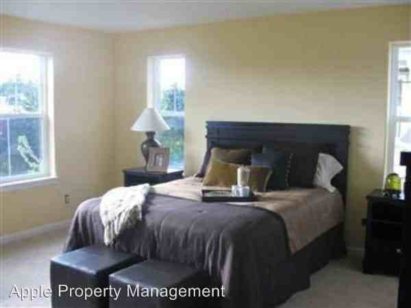 150 S 152nd St - Photo 2 of 2
