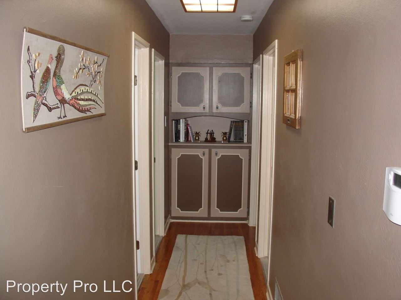 1004 Dakota St SE - Photo 3 of 22