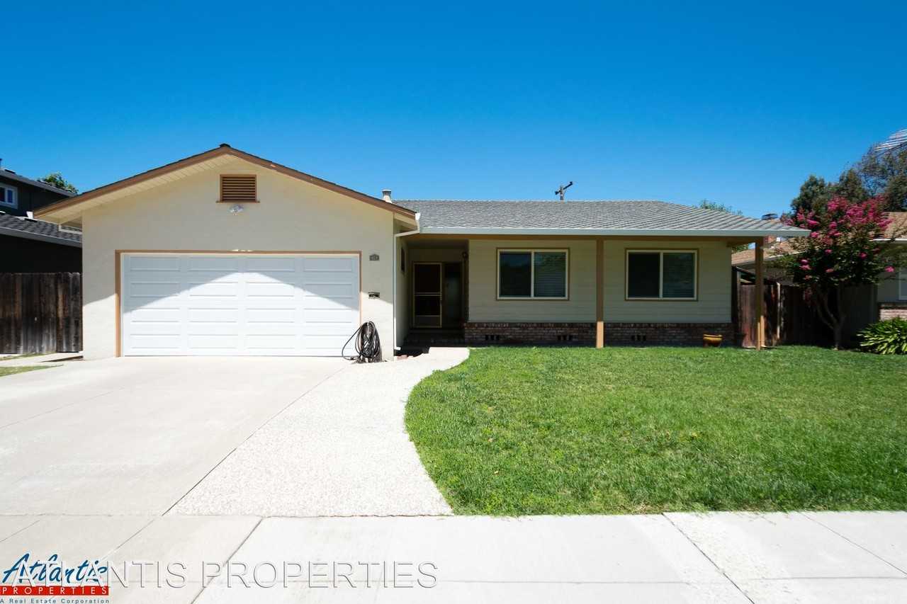 1143 London Ave - Photo 2 of 22