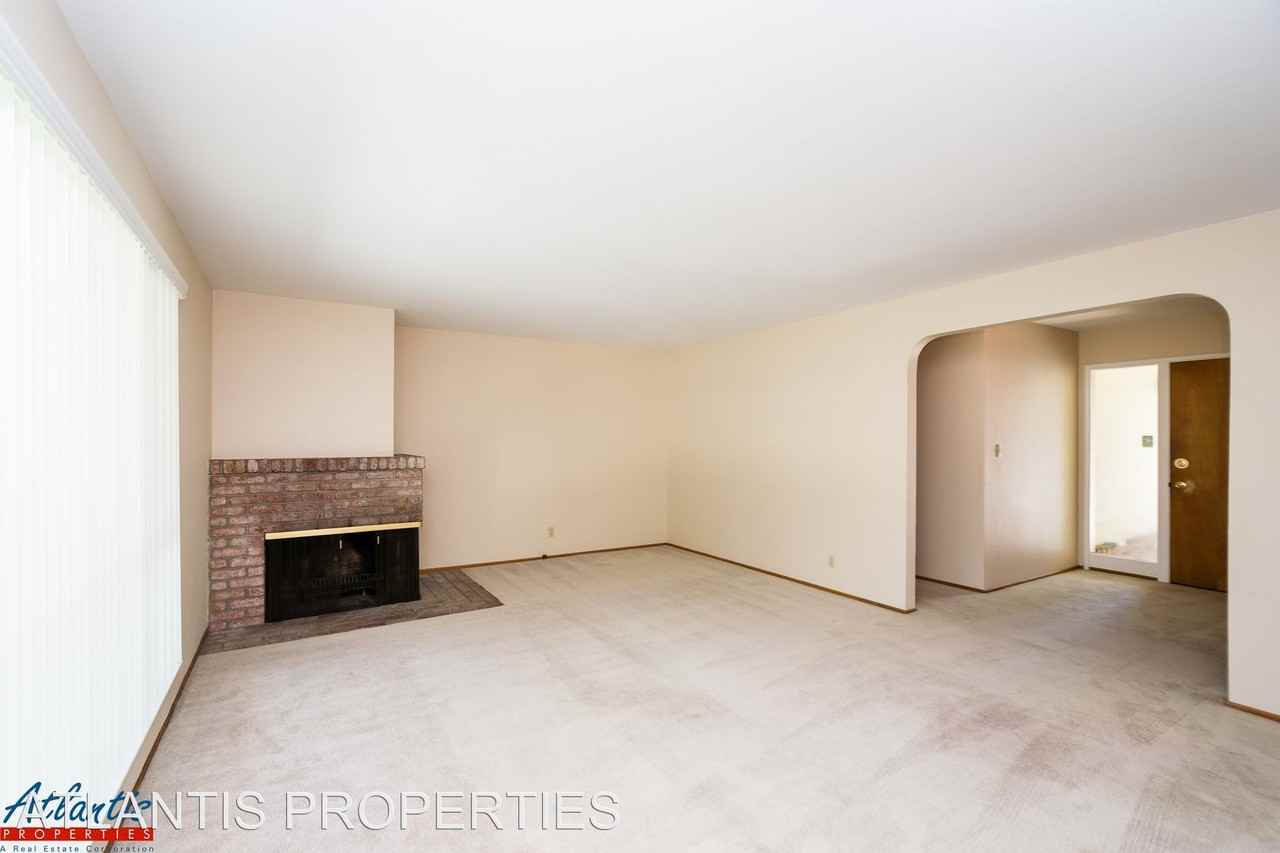 1143 London Ave - Photo 3 of 22