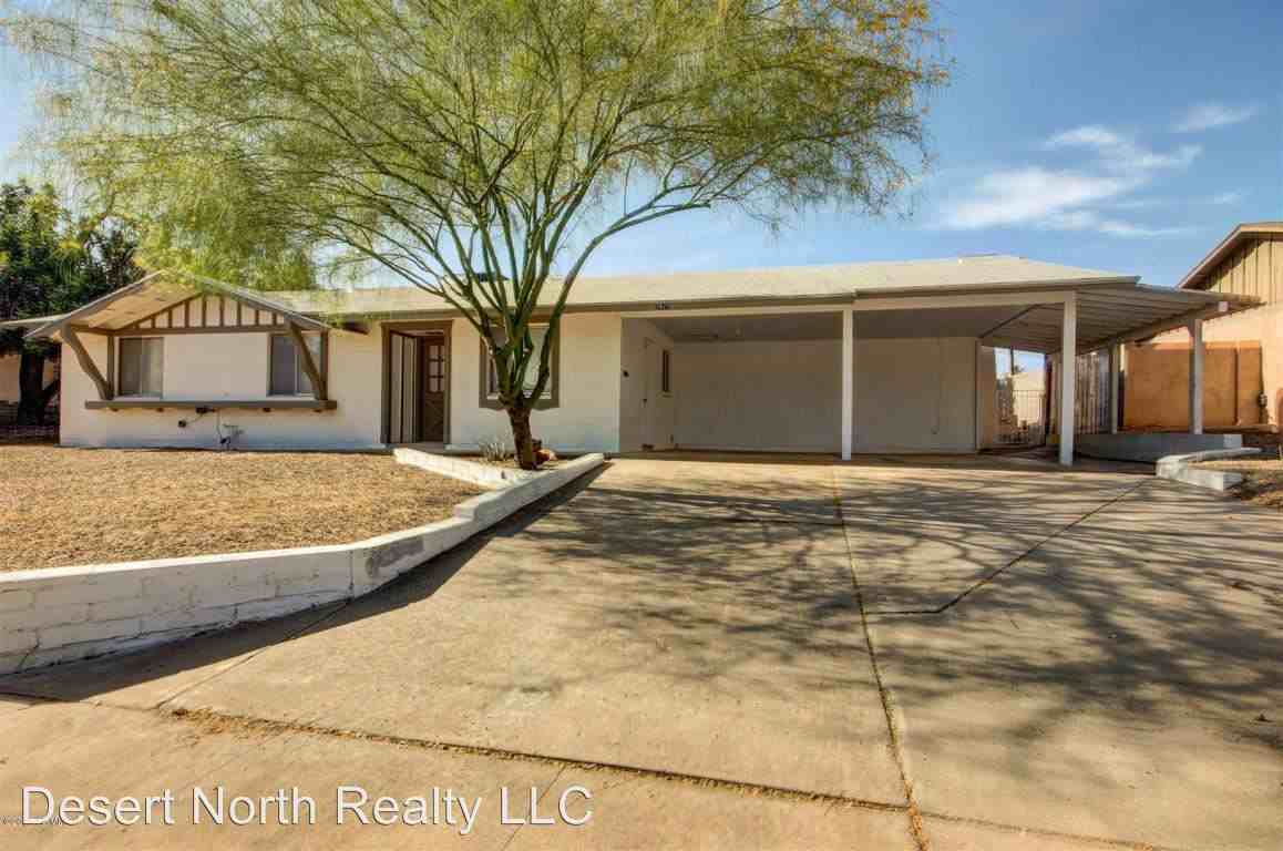 3821 E Mercer Ln - Photo 2 of 37