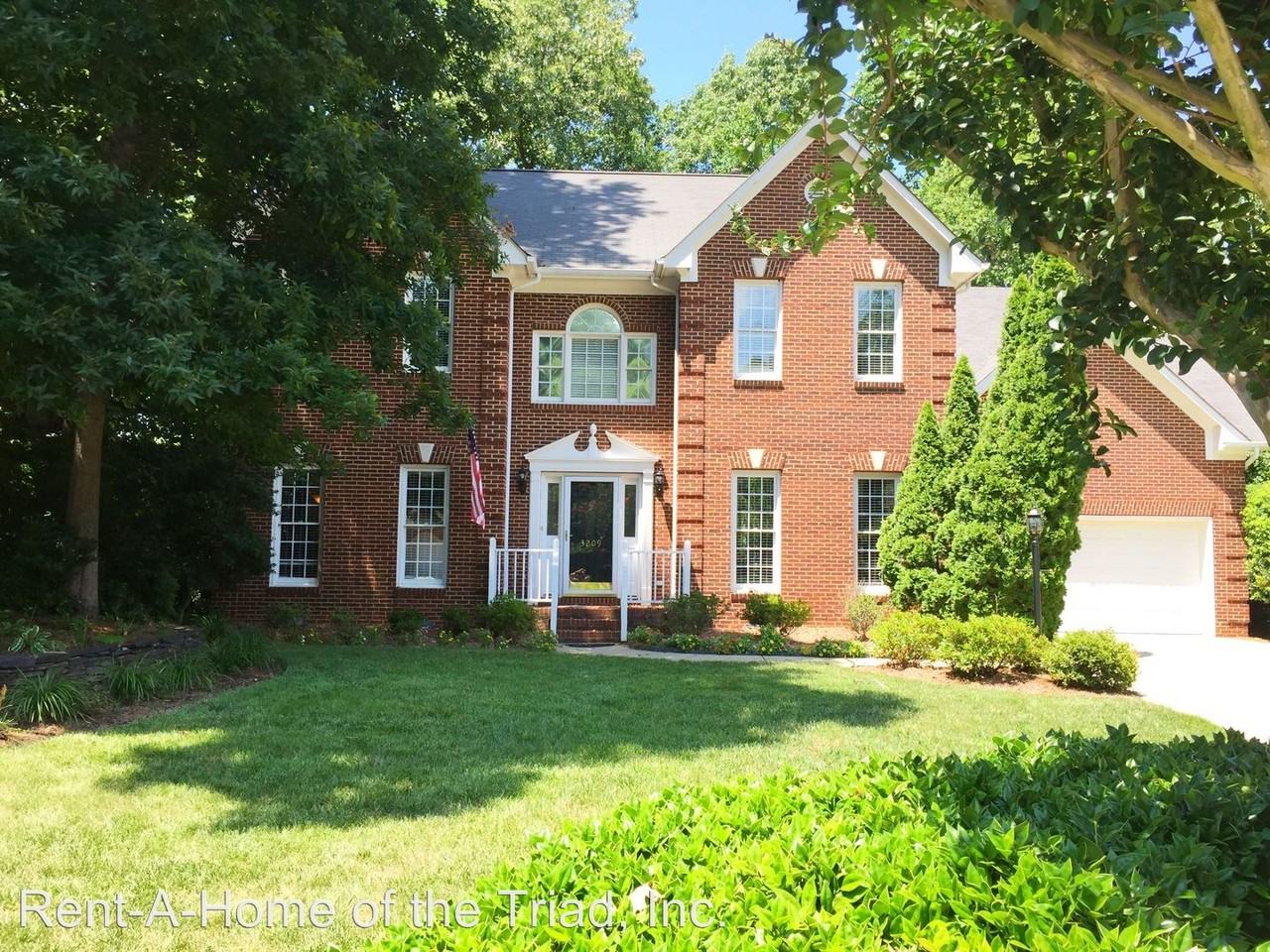 3209 Peninsula Dr - Photo 2 of 22