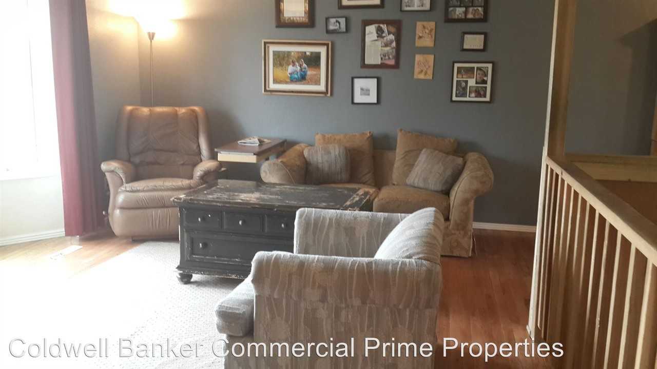 3643 Westridge Ct - Photo 2 of 7