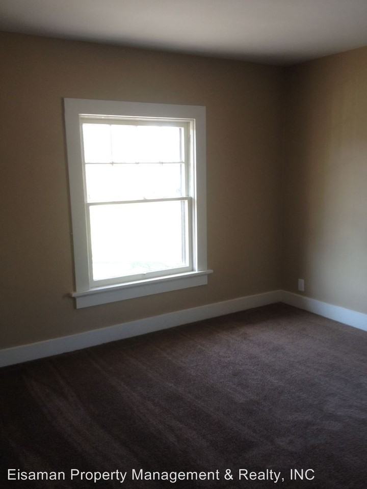 319 McKinnie Ave - Photo 2 of 20