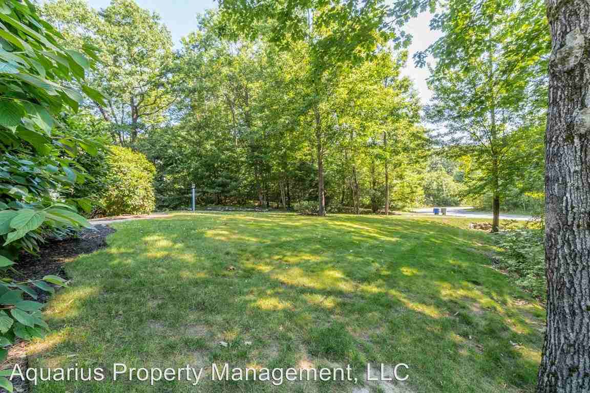 16 Country Ln - Photo 3 of 35
