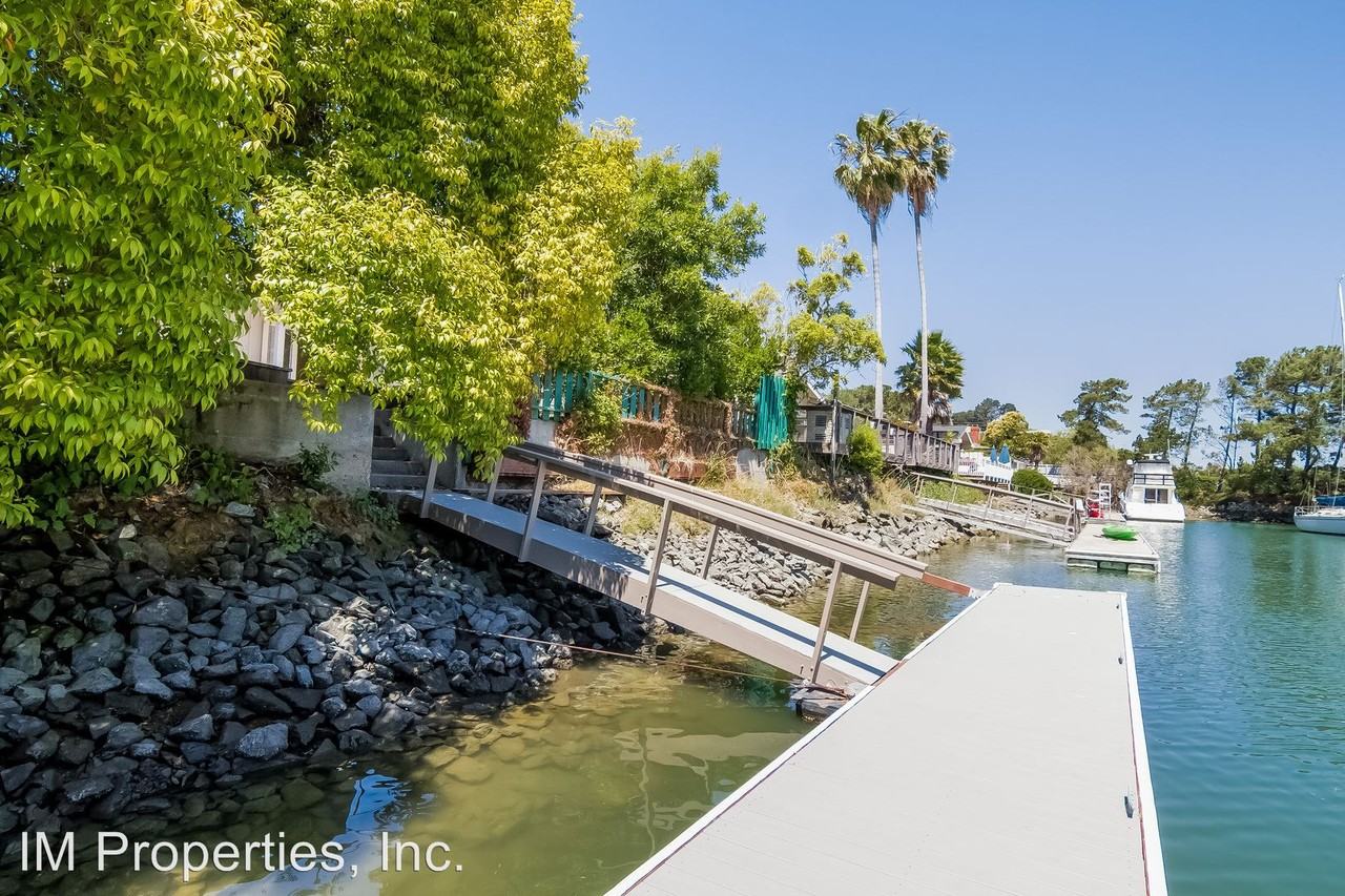 162 Trinidad Dr - Photo 3 of 57