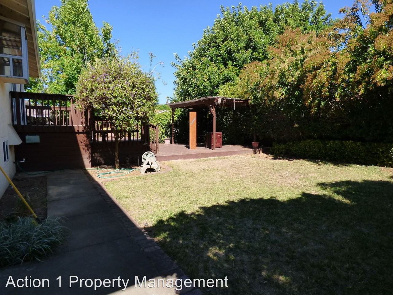 501 Kinross Ct - Photo 3 of 13
