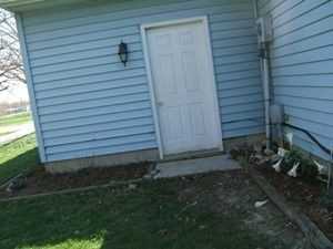 120 W Jefferson St - Photo 2 of 12