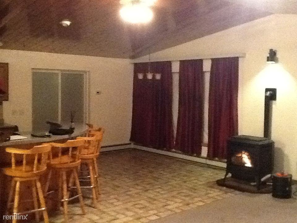 2090 Koch Ave - Photo 2 of 11