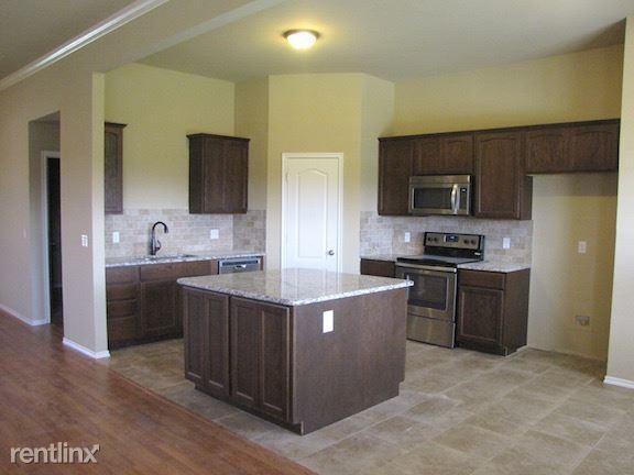 5608 Sanderling Rd - Photo 3 of 7