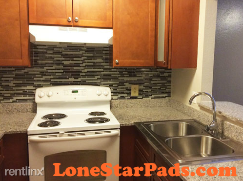 400 W Saint Elmo Rd - Photo 2 of 5