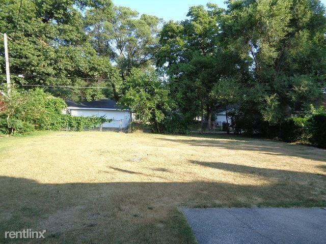 2110 Oak Ave - Photo 2 of 14