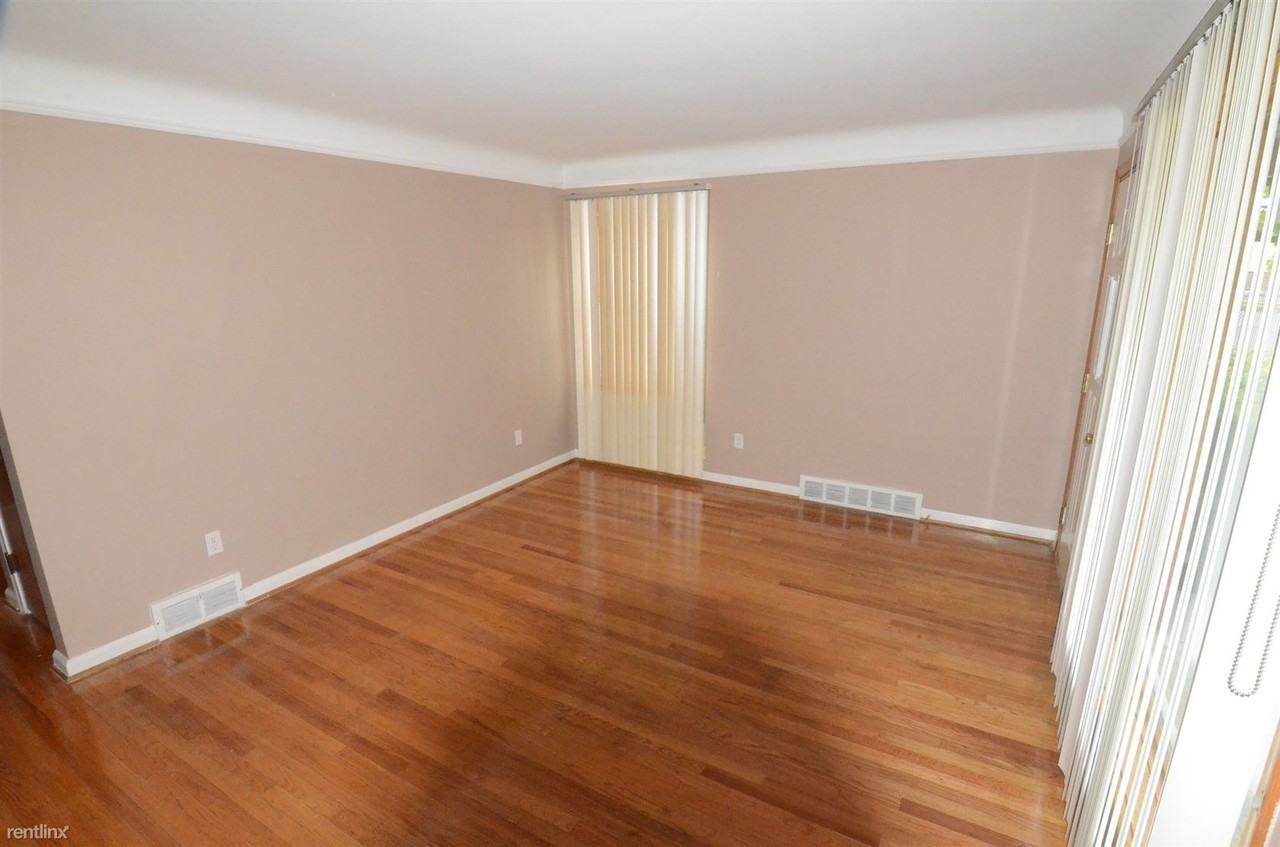 11795 Virgil - Photo 3 of 10