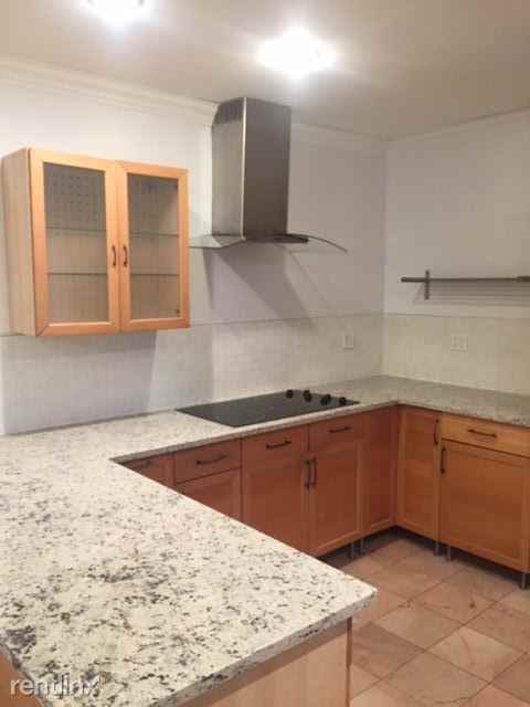 551 Fountain St - Photo 3 of 12