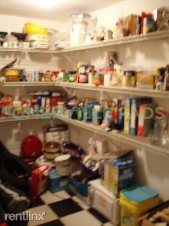 Sullivan Square - Photo 3 of 8