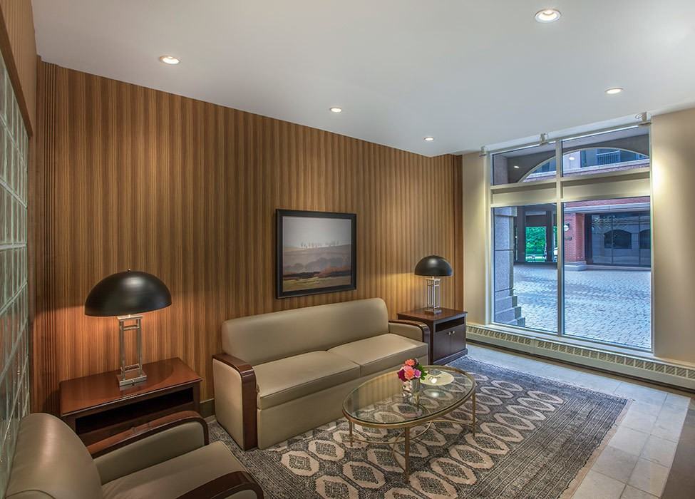 1545 South Park St - Photo 3 of 12