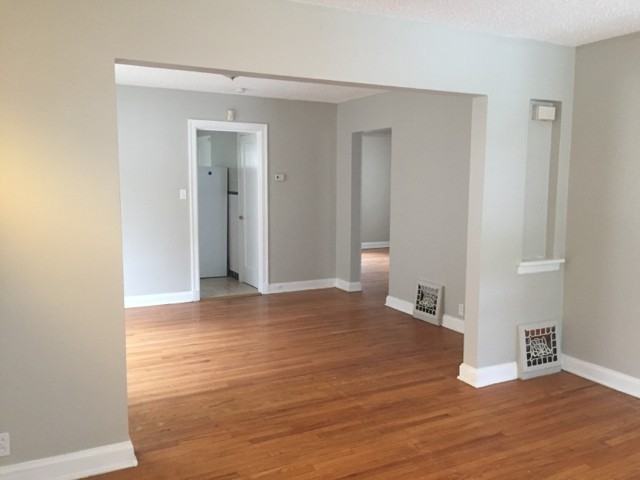 8304 Monroe Ave - Photo 3 of 3