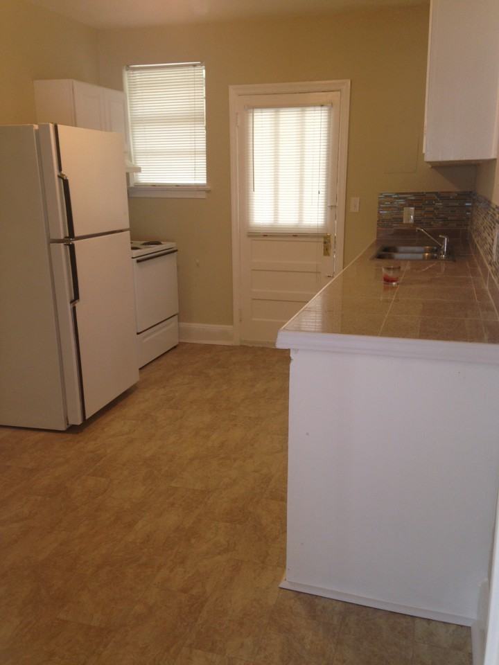 1024 Munsen Spring Dr - Photo 2 of 6