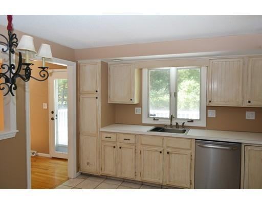 5 Old Wolomolopoag St - Photo 2 of 12