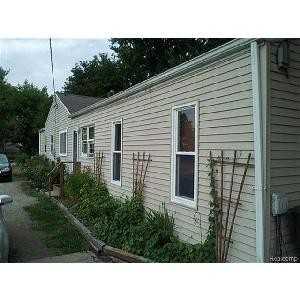 2875 Longview Ave - Photo 2 of 11