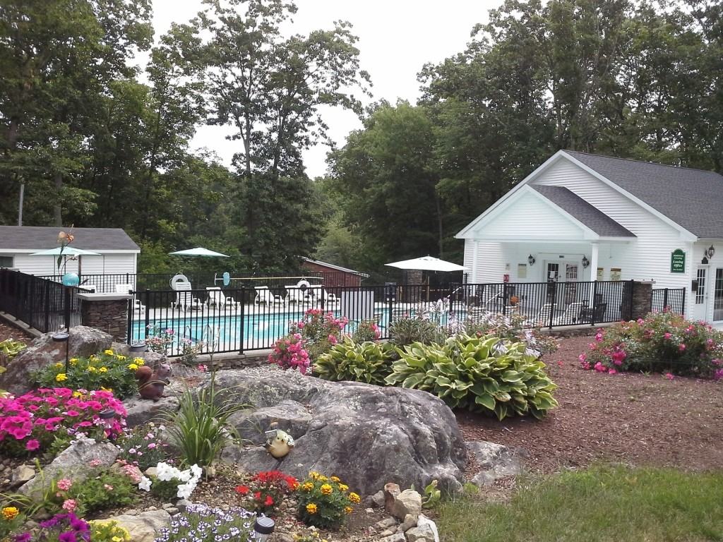 Middlebury Crossing - Photo 2 of 19