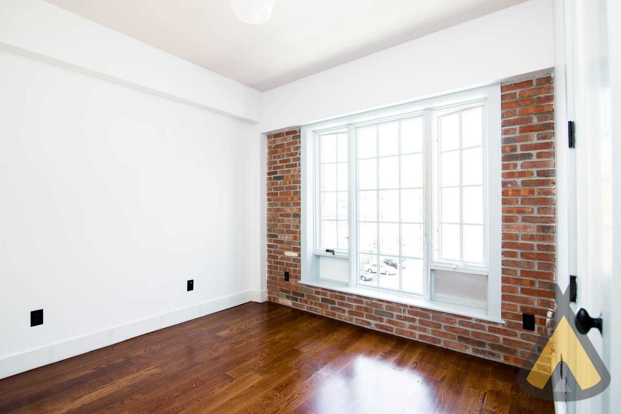 31 Brooklyn Avenue #2F