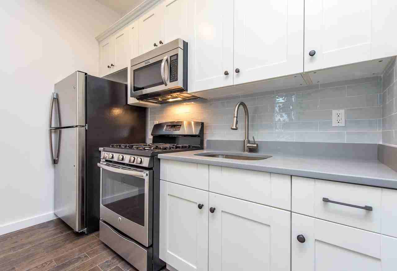 Nostrand Ave & Lafayette Ave #C1