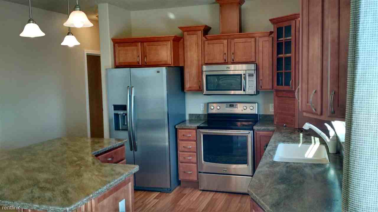 14746 Baxter St - Photo 3 of 8