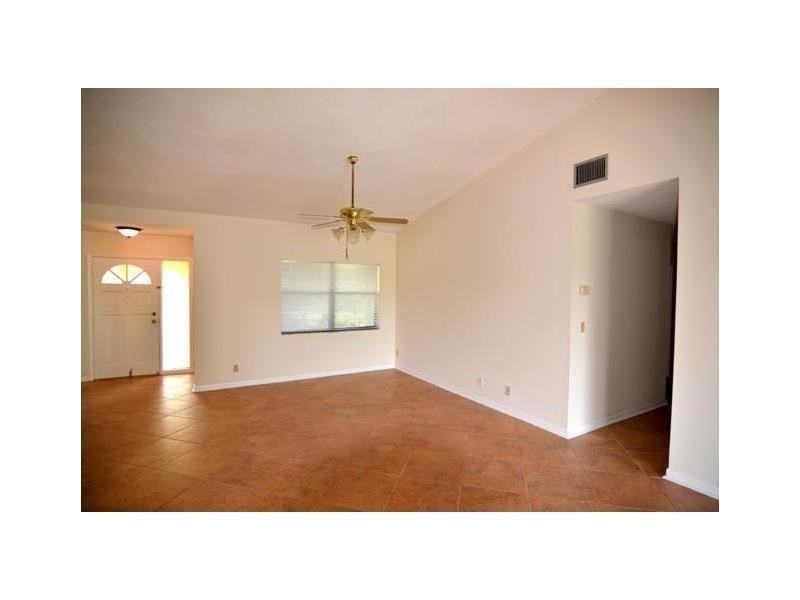 15110 Meadhaven St - Photo 3 of 7