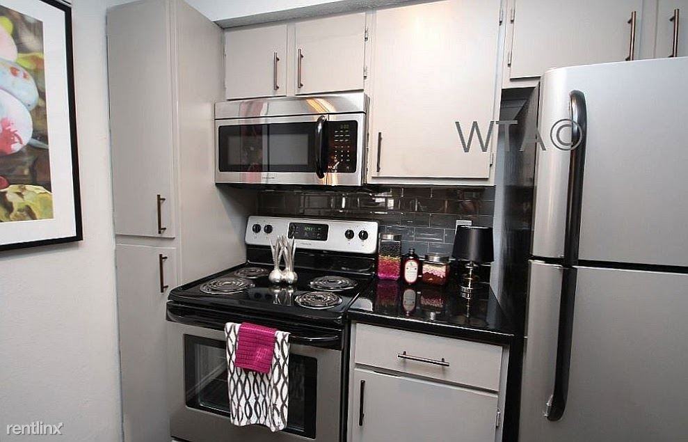 Oltorf and Douglas - Photo 3 of 10